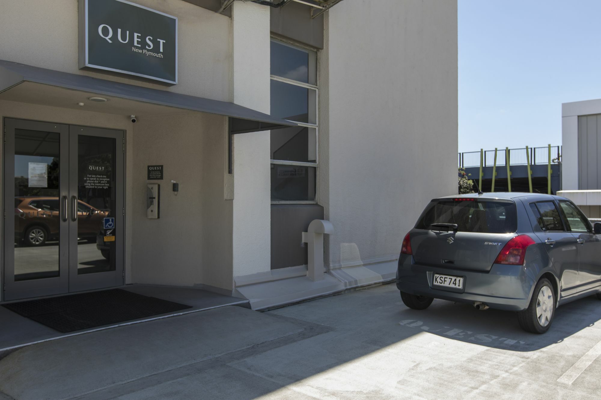 Quest New Plymouth Apartment Hotel Exterior foto